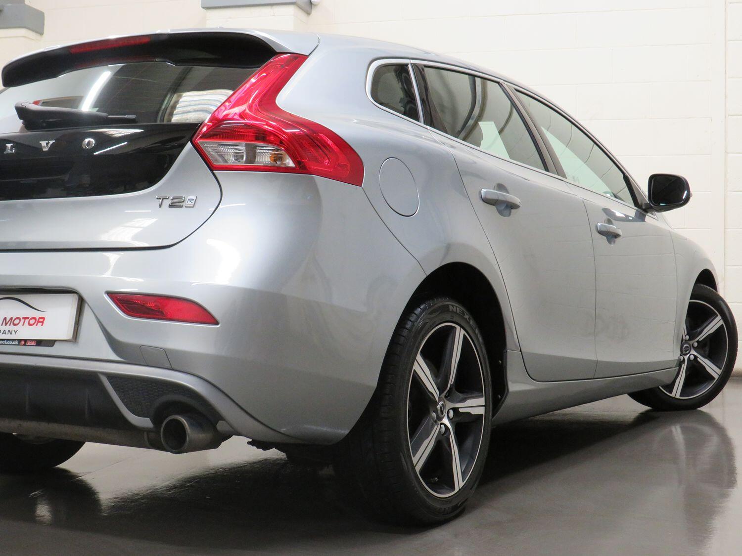 Volvo V40