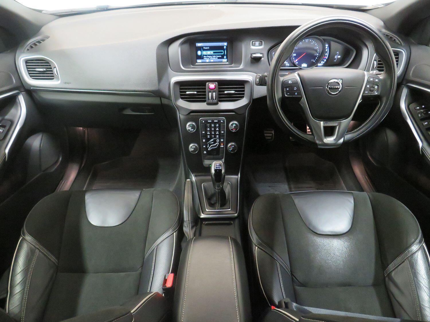 Volvo V40