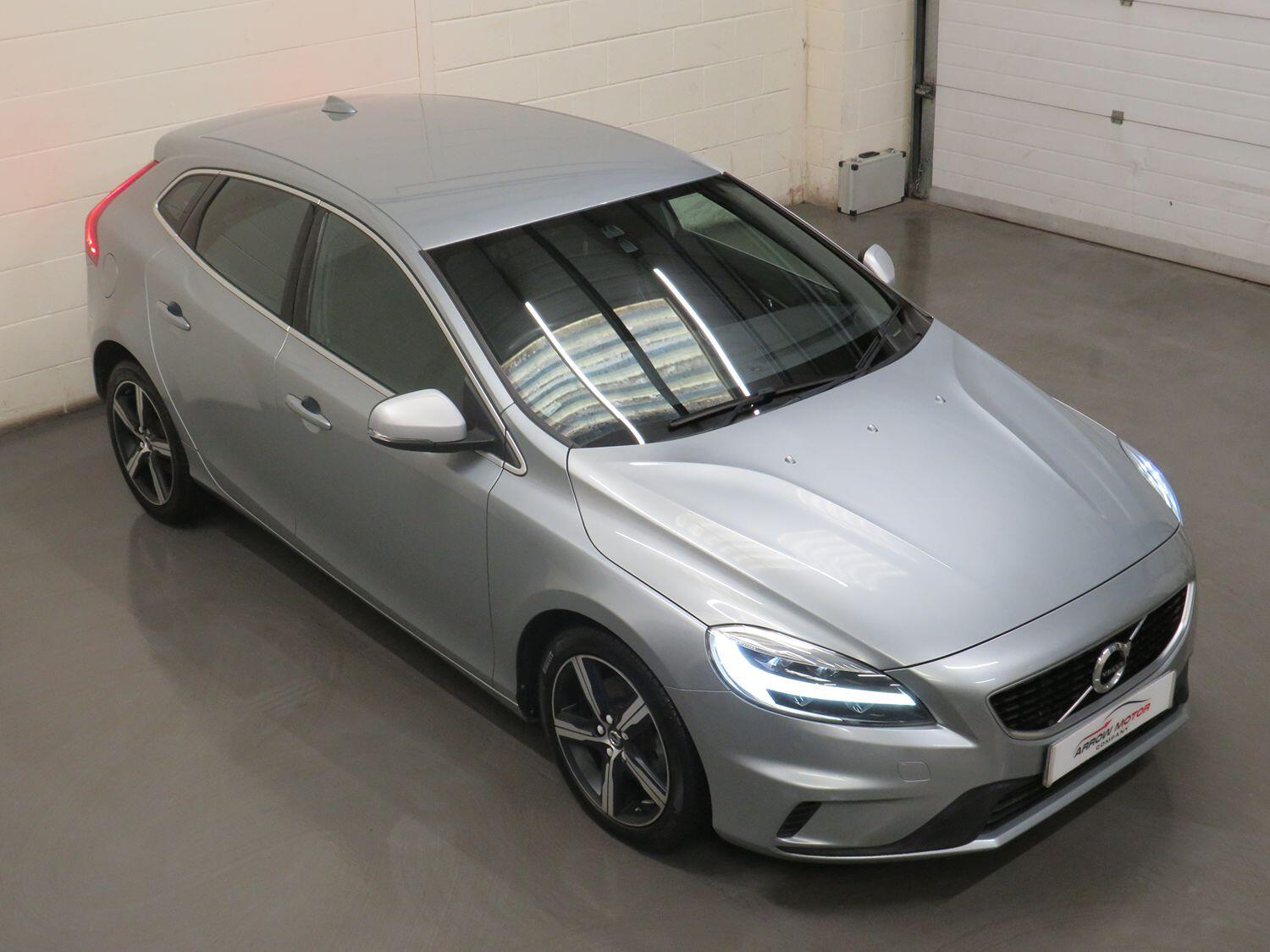 Volvo V40