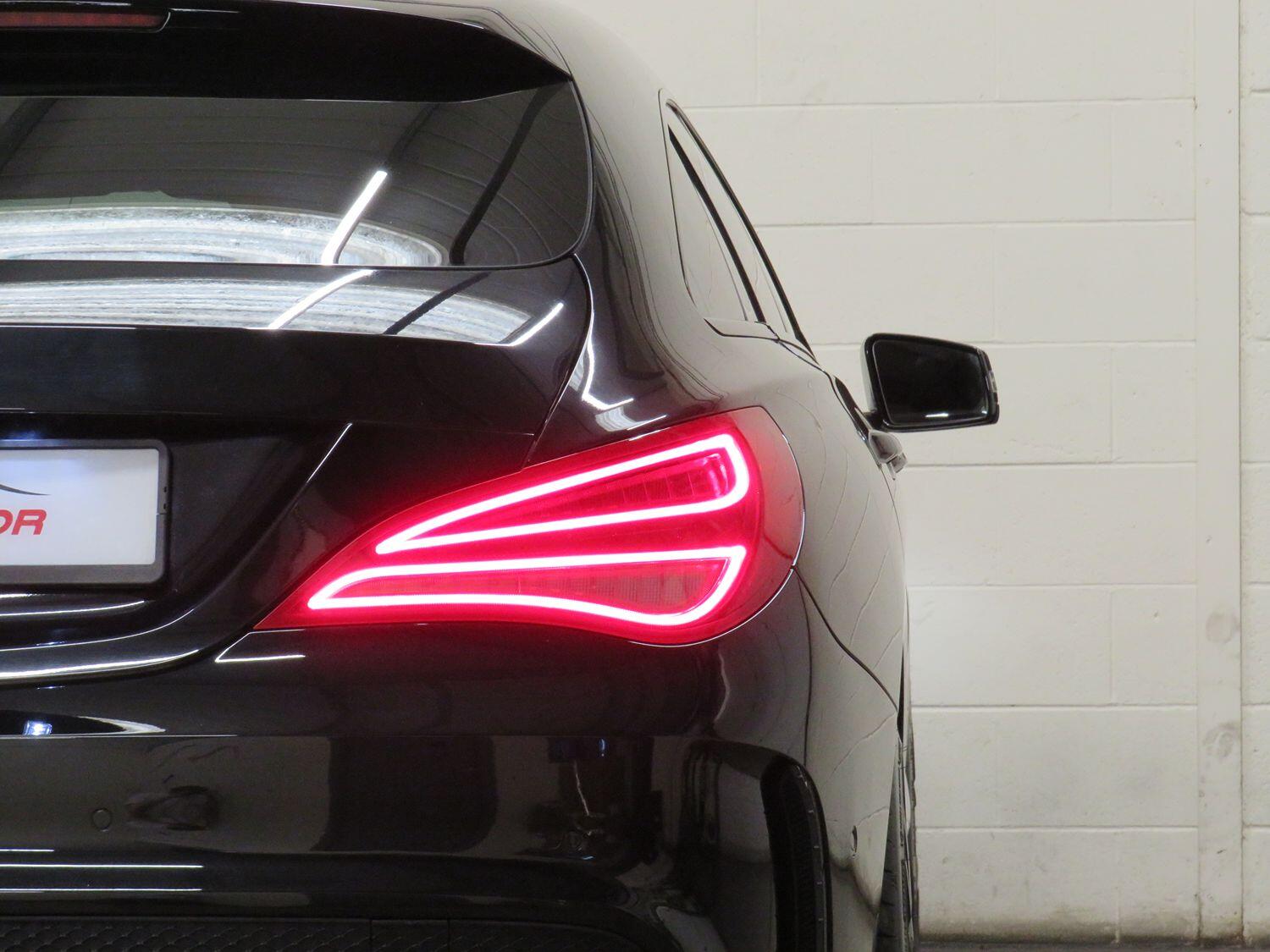 Mercedes Benz CLA