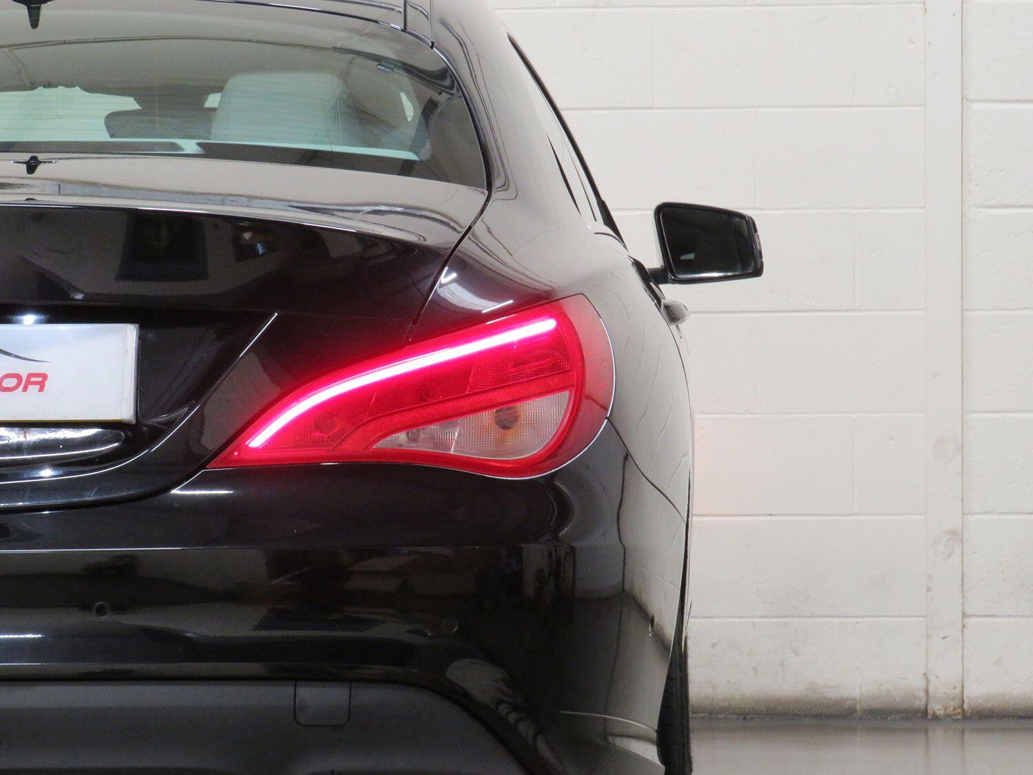 Mercedes Benz CLA