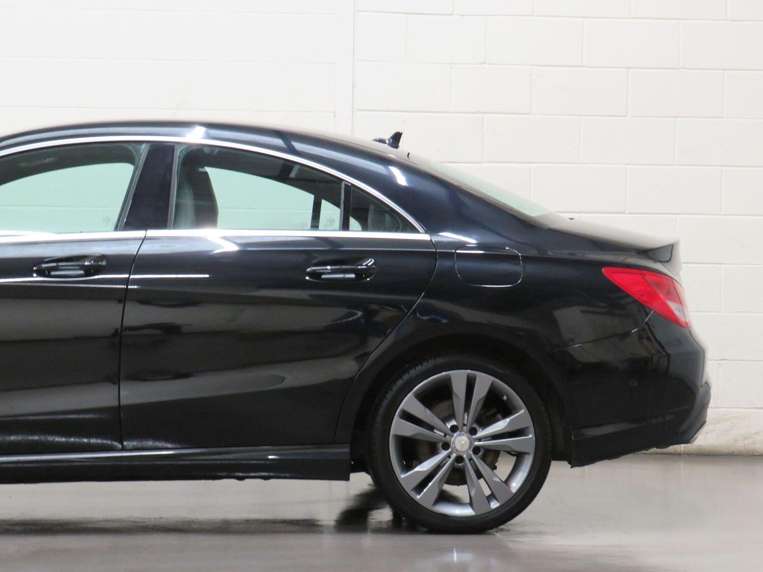 Mercedes Benz CLA