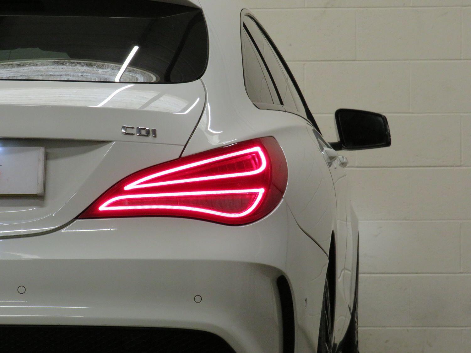 Mercedes Benz CLA