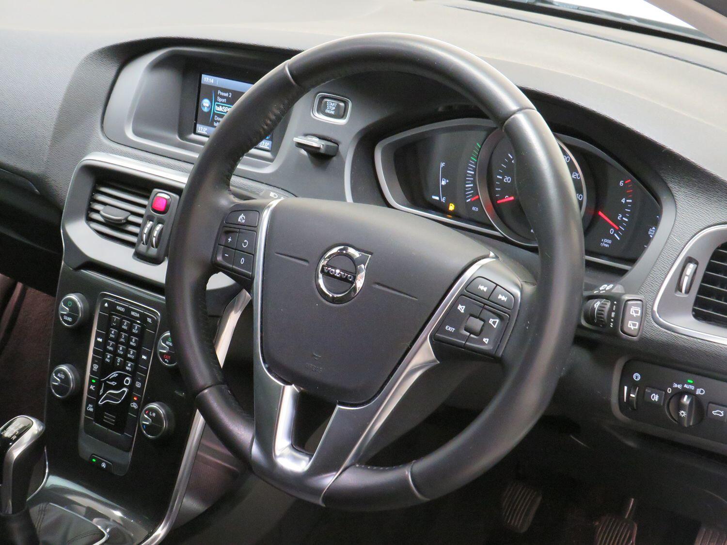 Volvo V40
