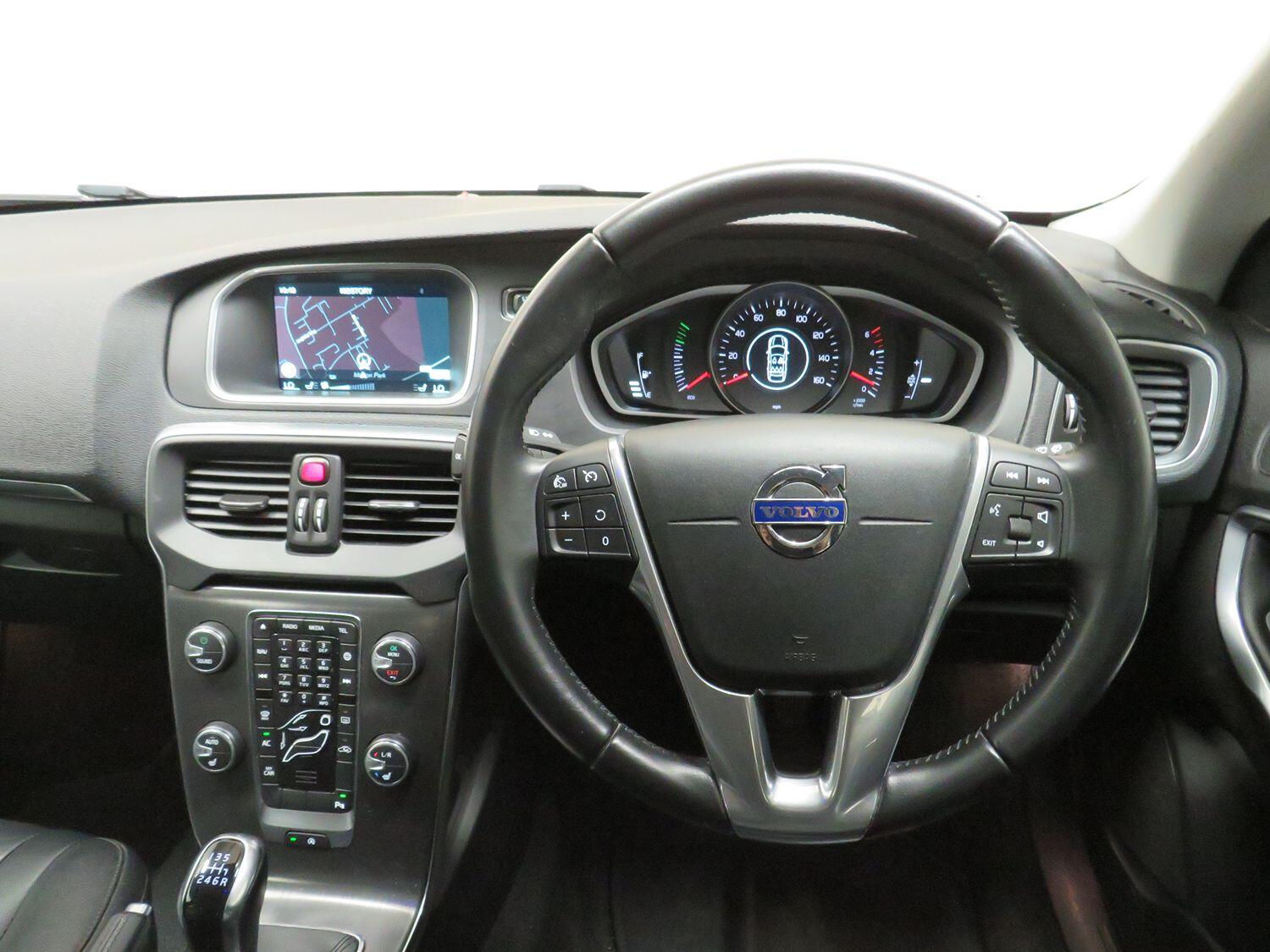 Volvo V40