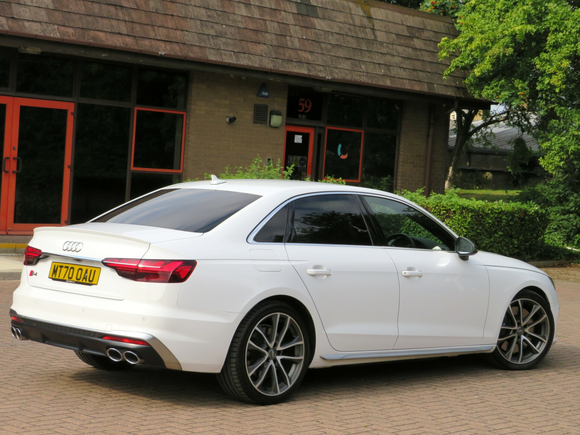 Audi S4