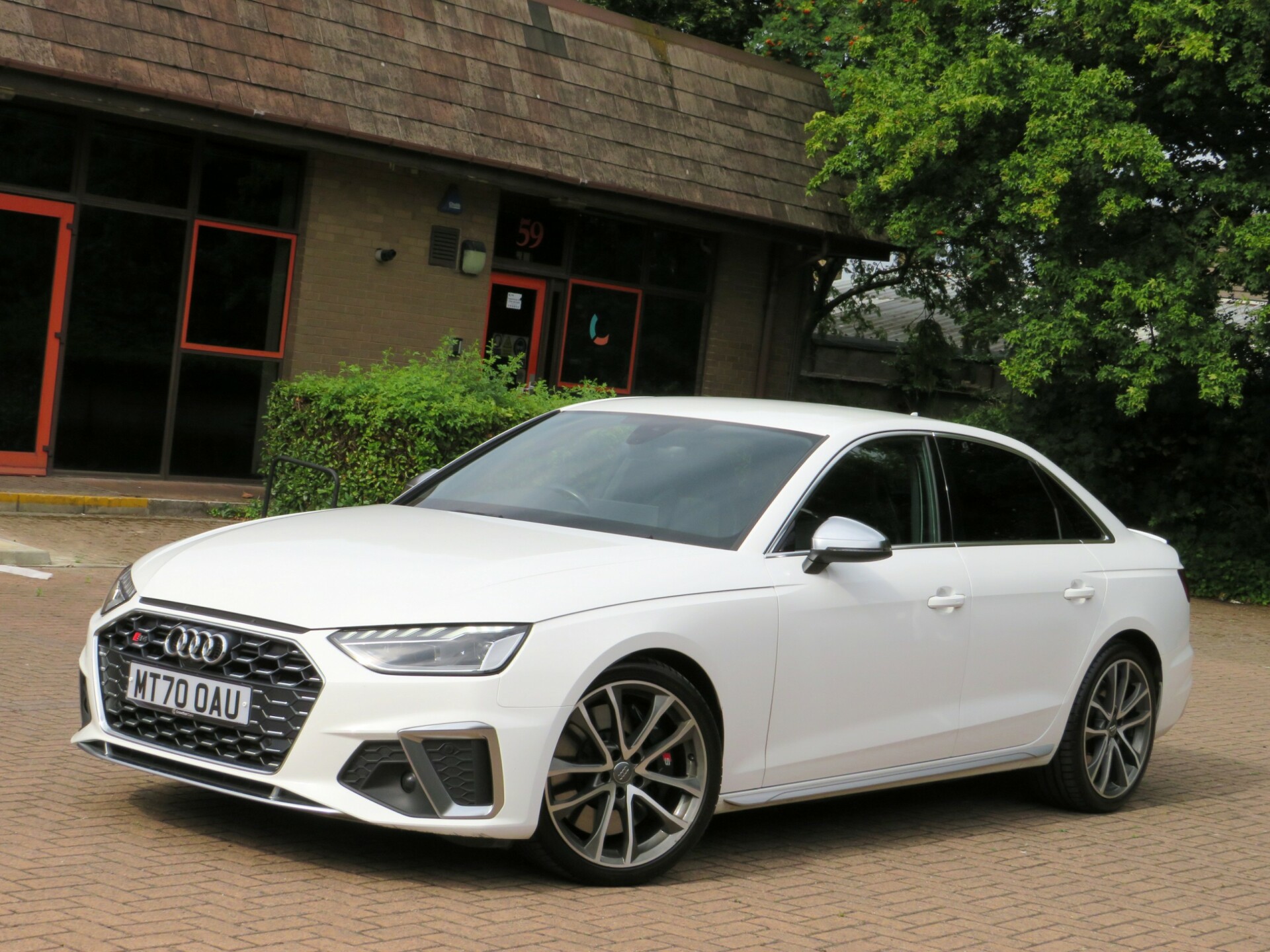 Audi S4