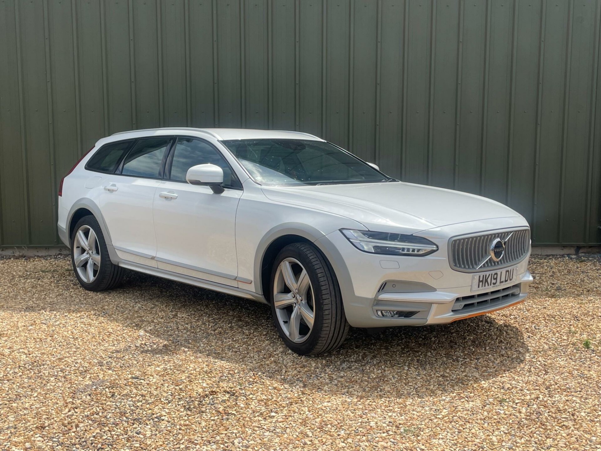 Volvo V90