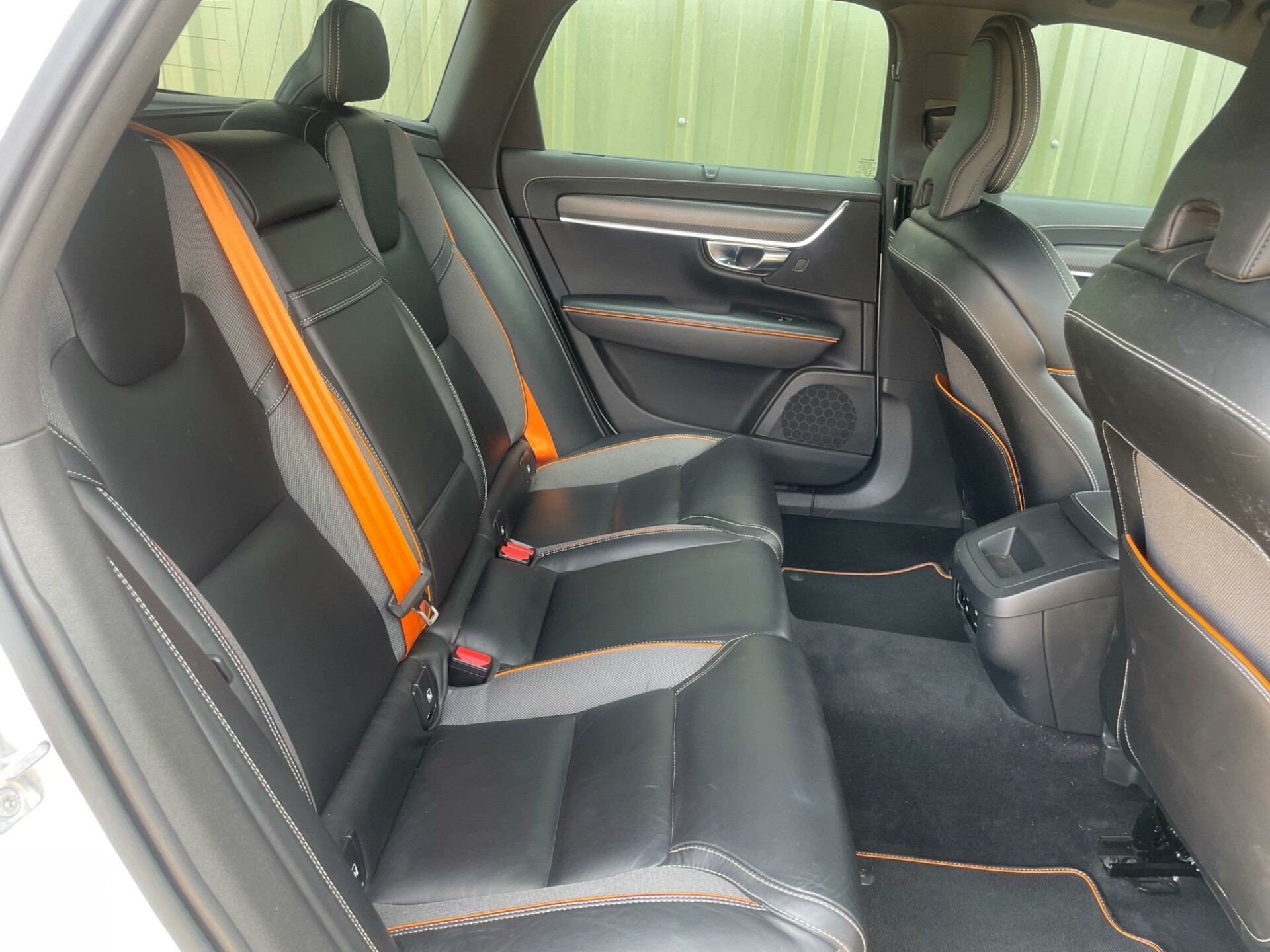 Volvo V90