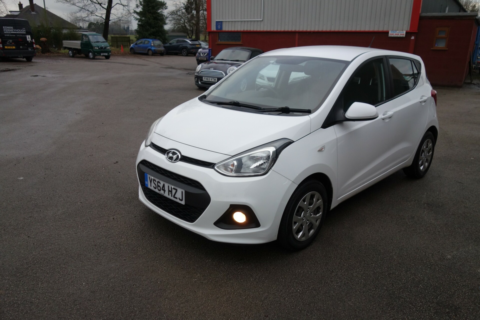 Hyundai i10