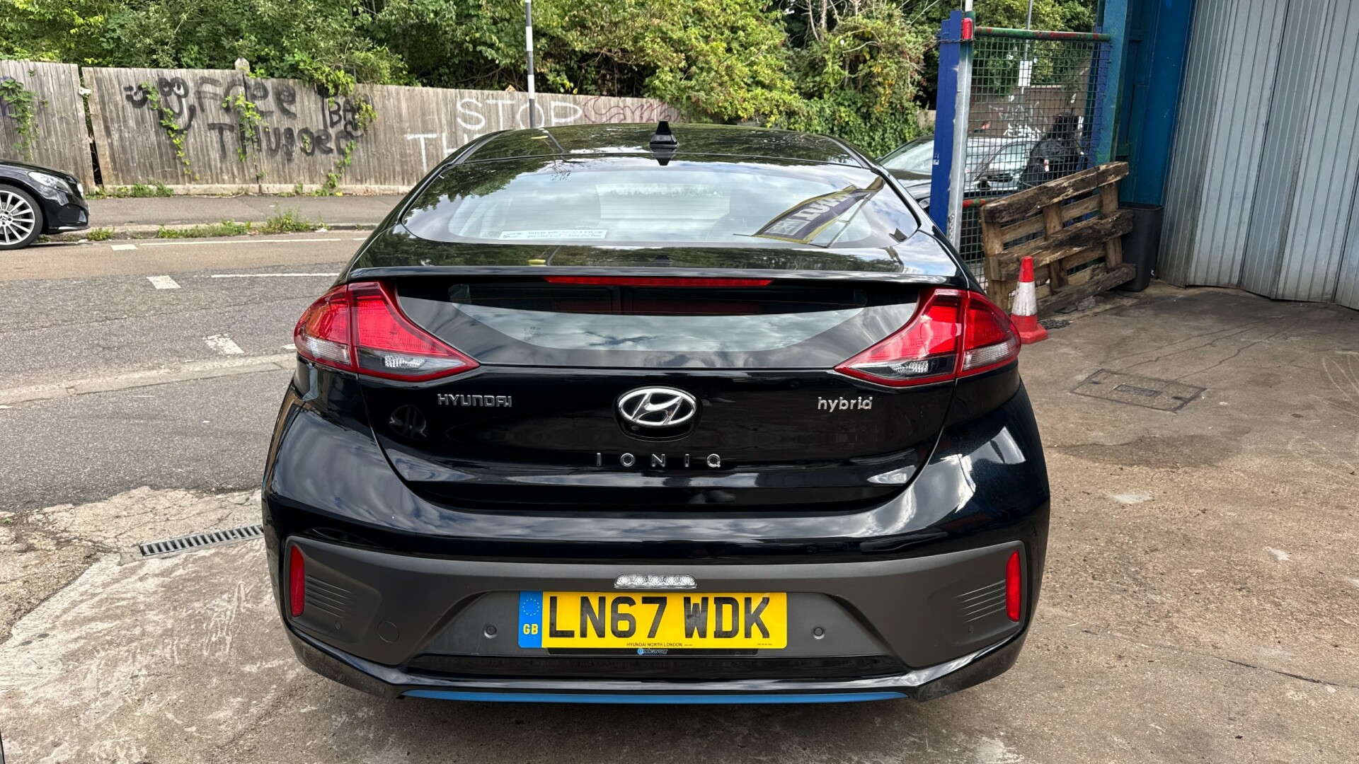Hyundai IONIQ