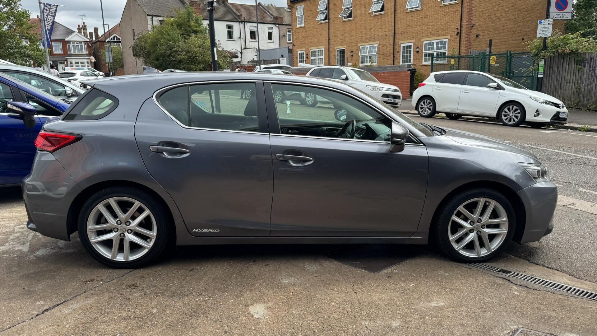 Lexus CT 200h