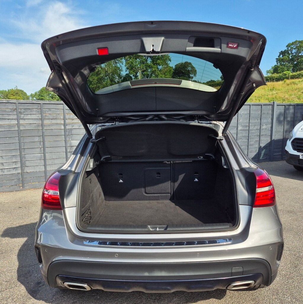 Mercedes Benz GLA Class