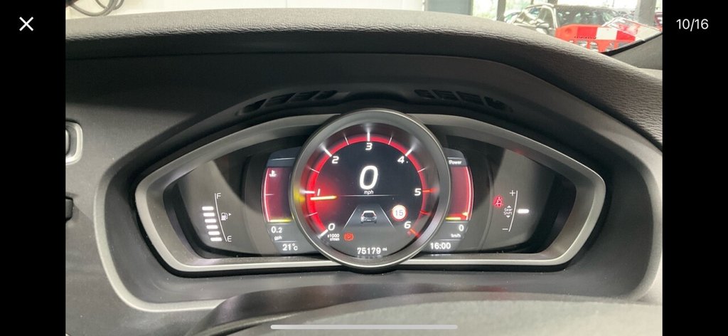 Volvo V40