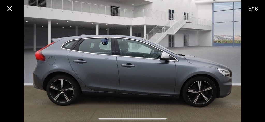Volvo V40