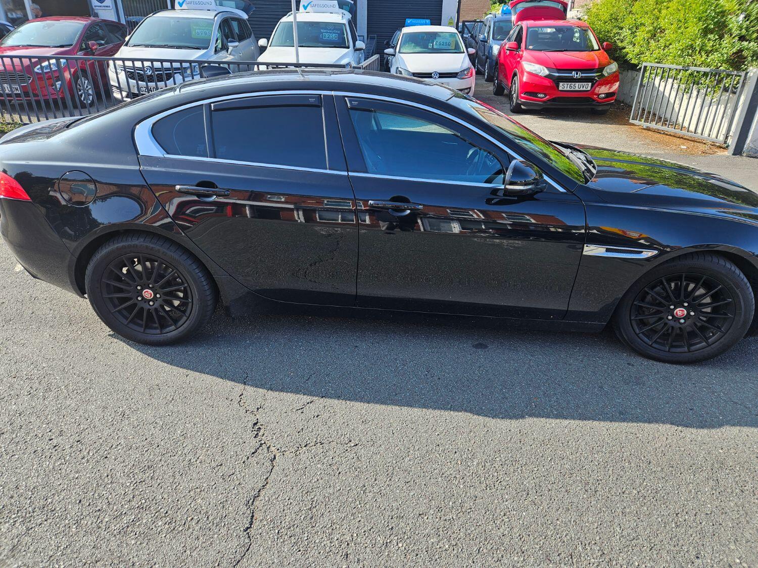 Jaguar XE