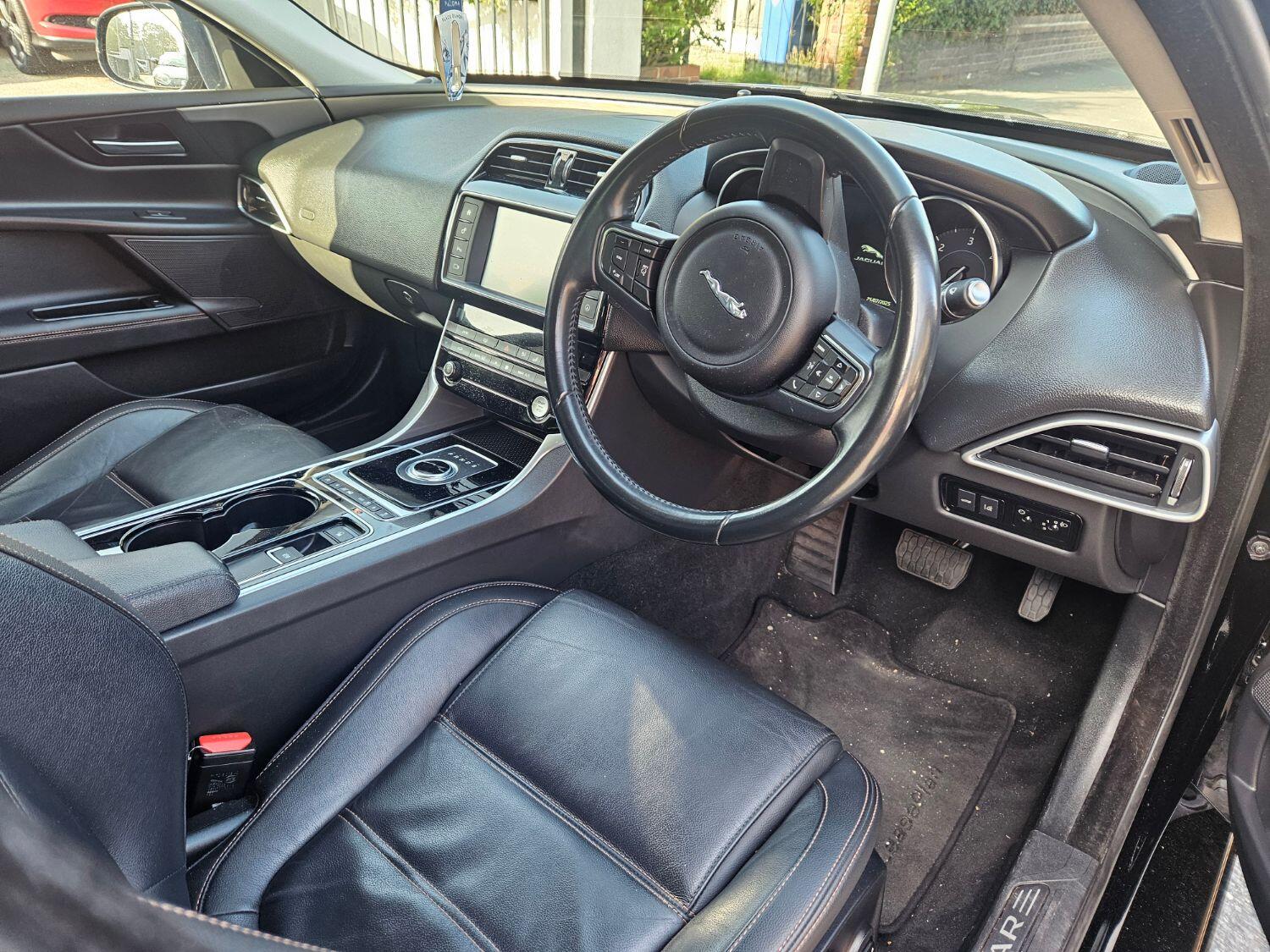 Jaguar XE