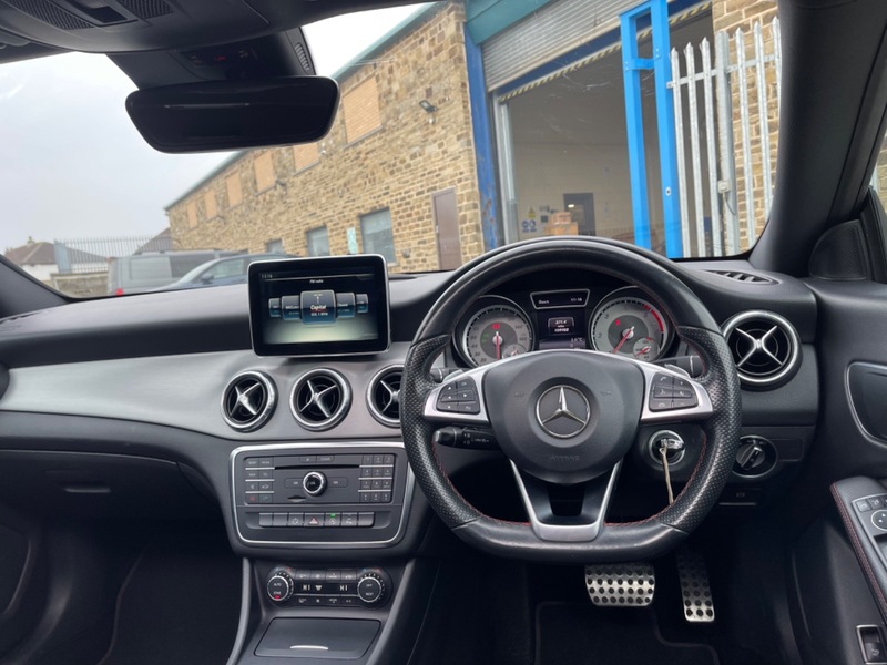 Mercedes Benz CLA