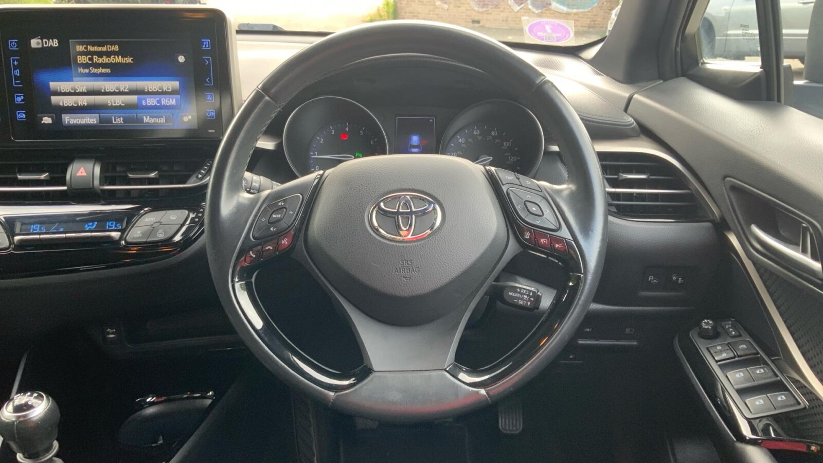 Toyota C HR