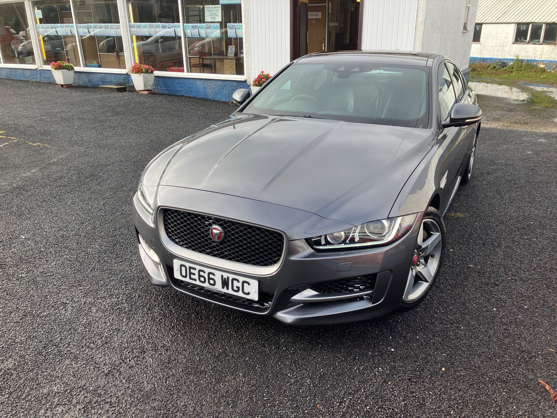 Jaguar XE