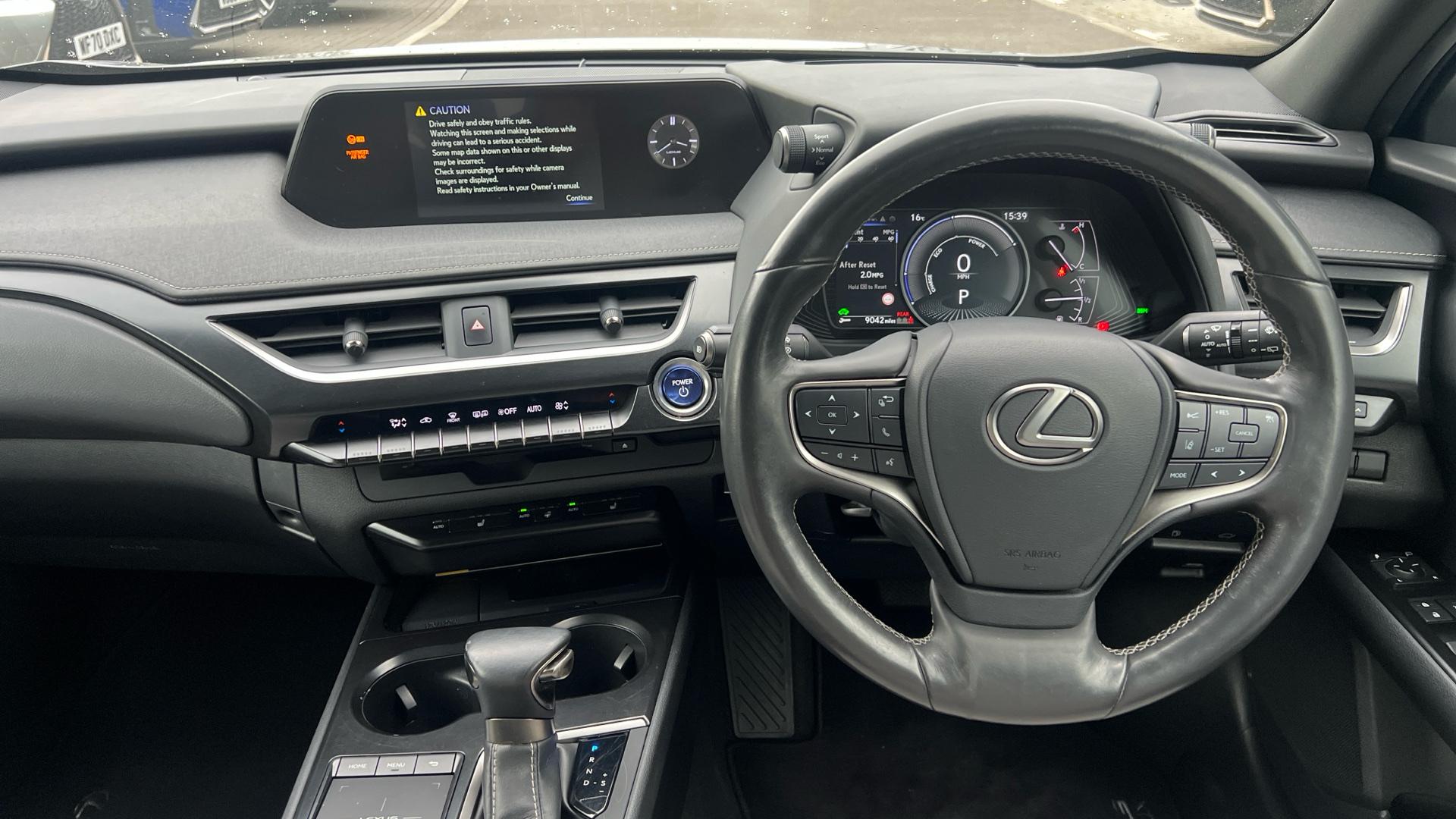 Lexus UX