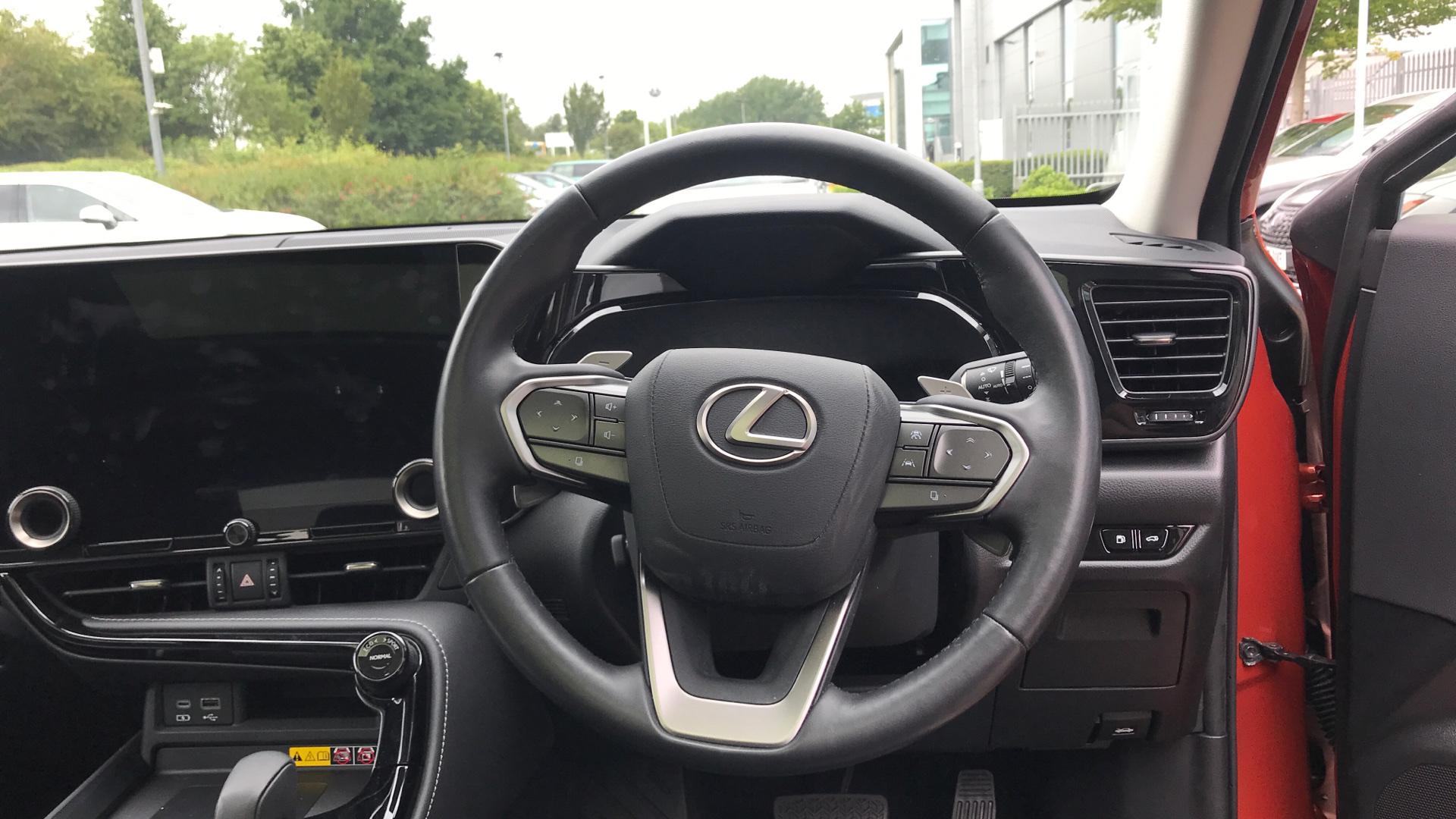 Lexus NX 300h