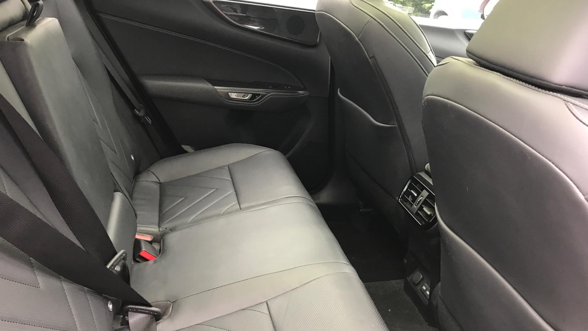 Lexus NX 300h