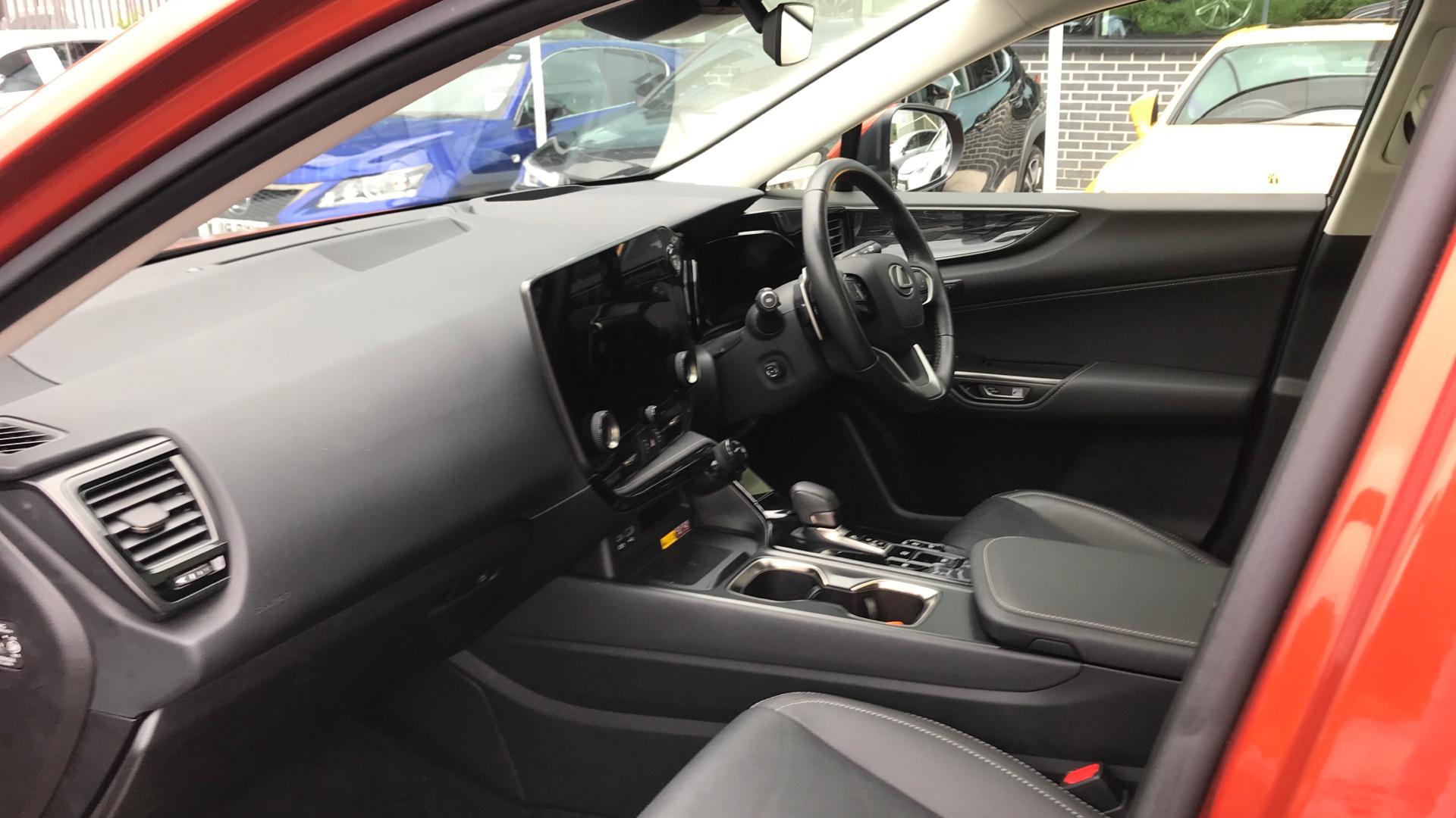 Lexus NX 300h