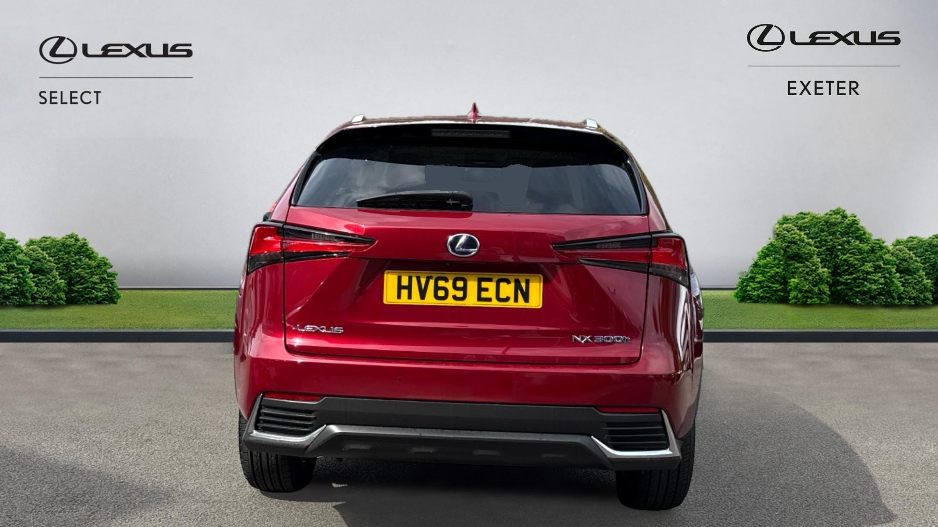 Lexus NX 300h