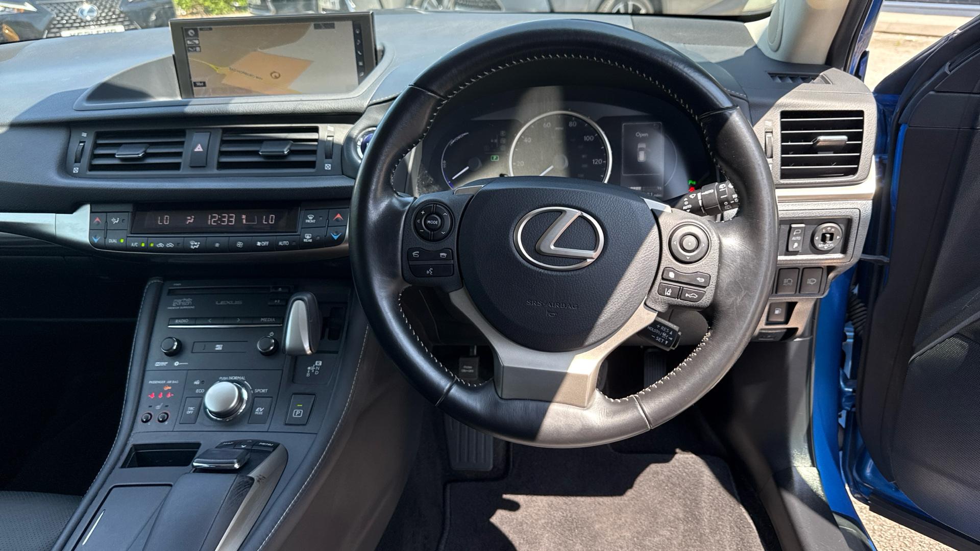 Lexus CT 200h