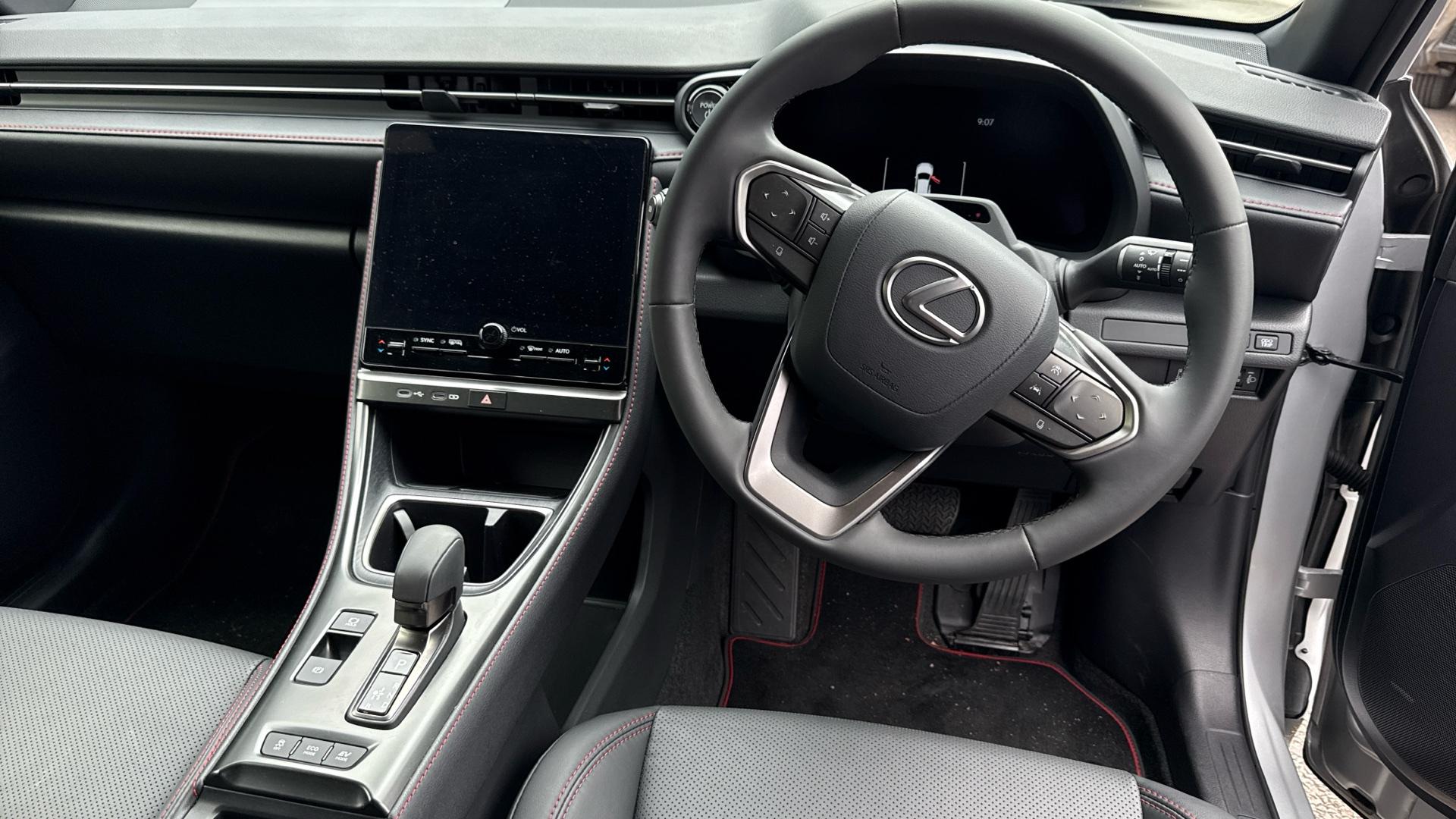 Lexus LBX