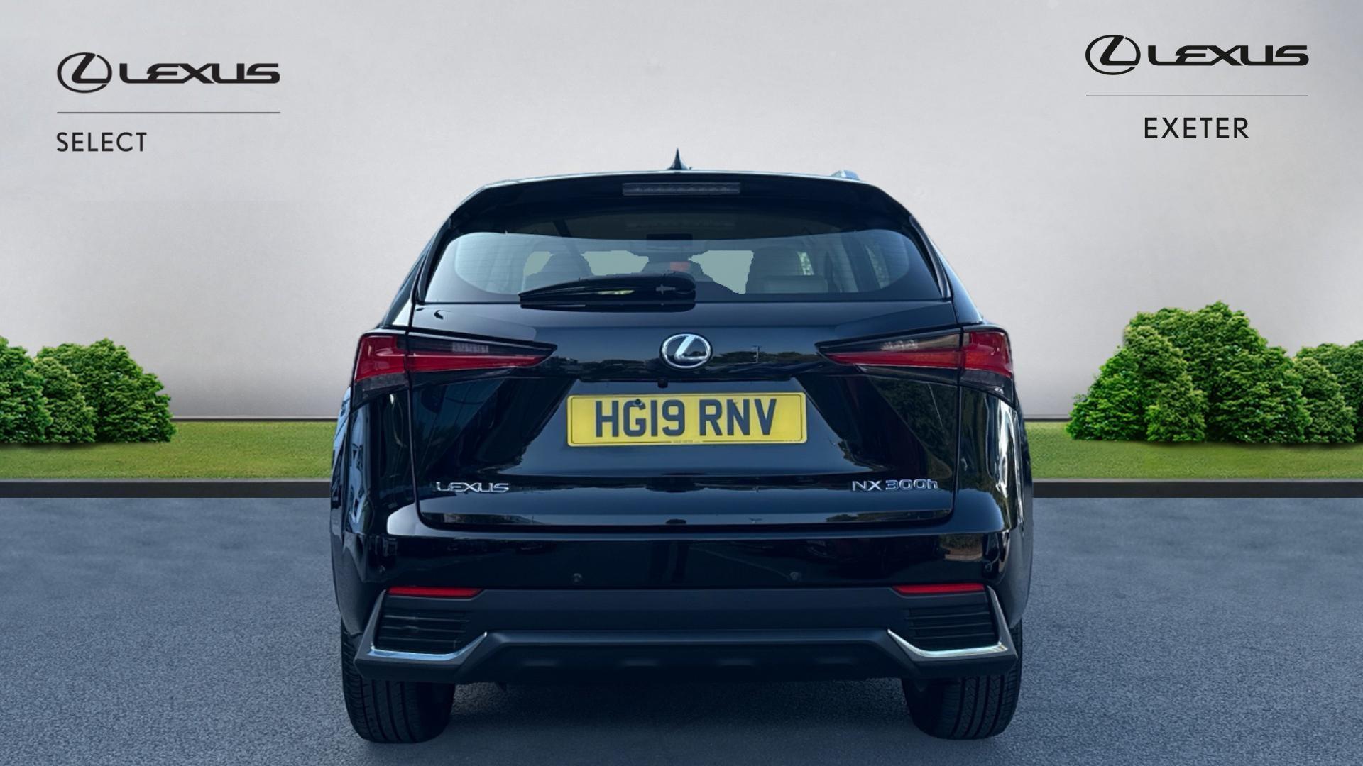 Lexus NX 300h