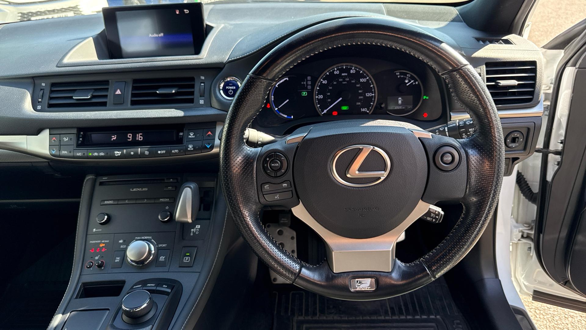 Lexus CT 200h