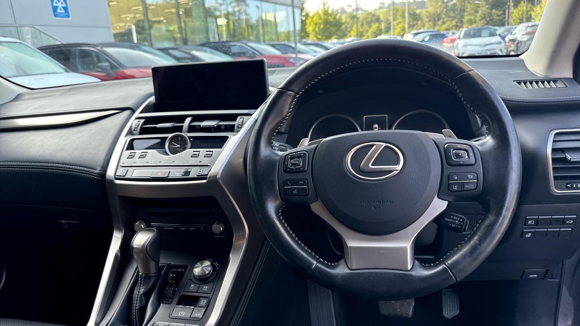 Lexus NX 300h