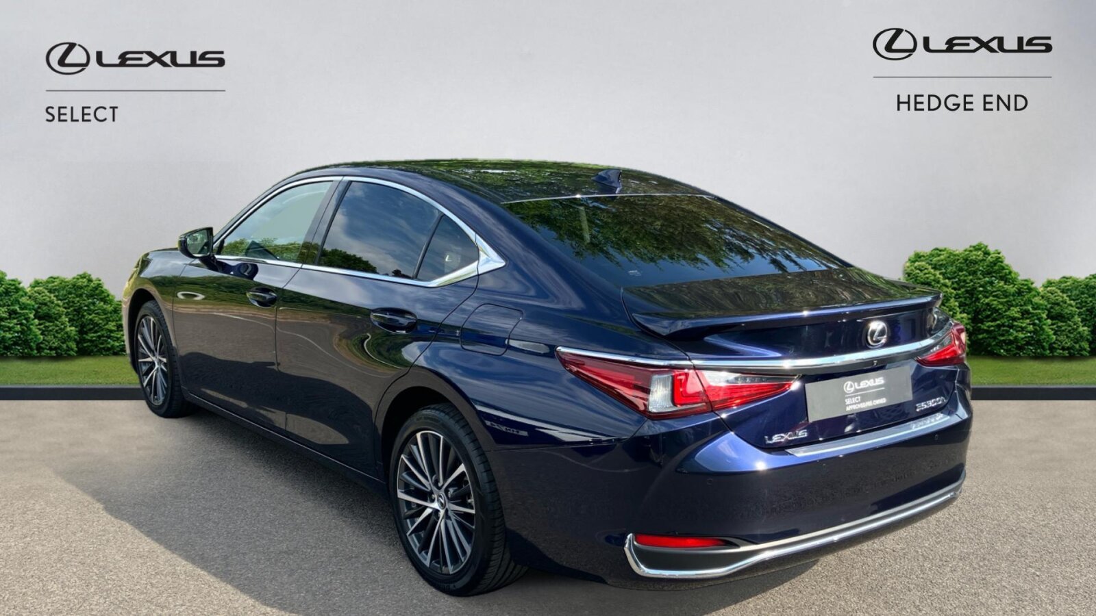 Lexus ES