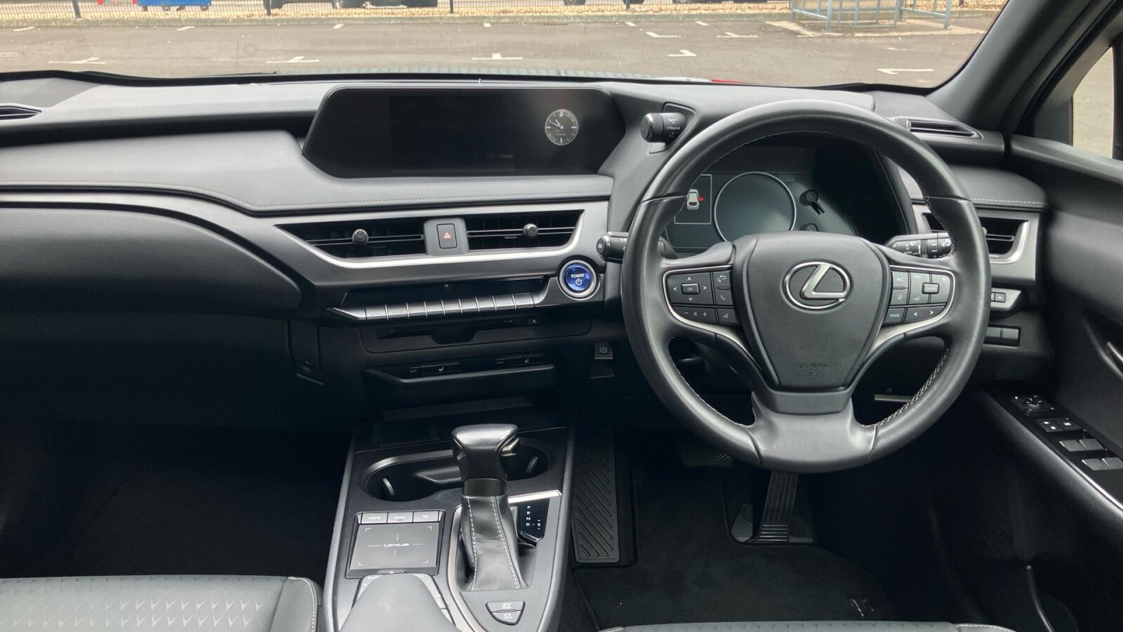 Lexus UX