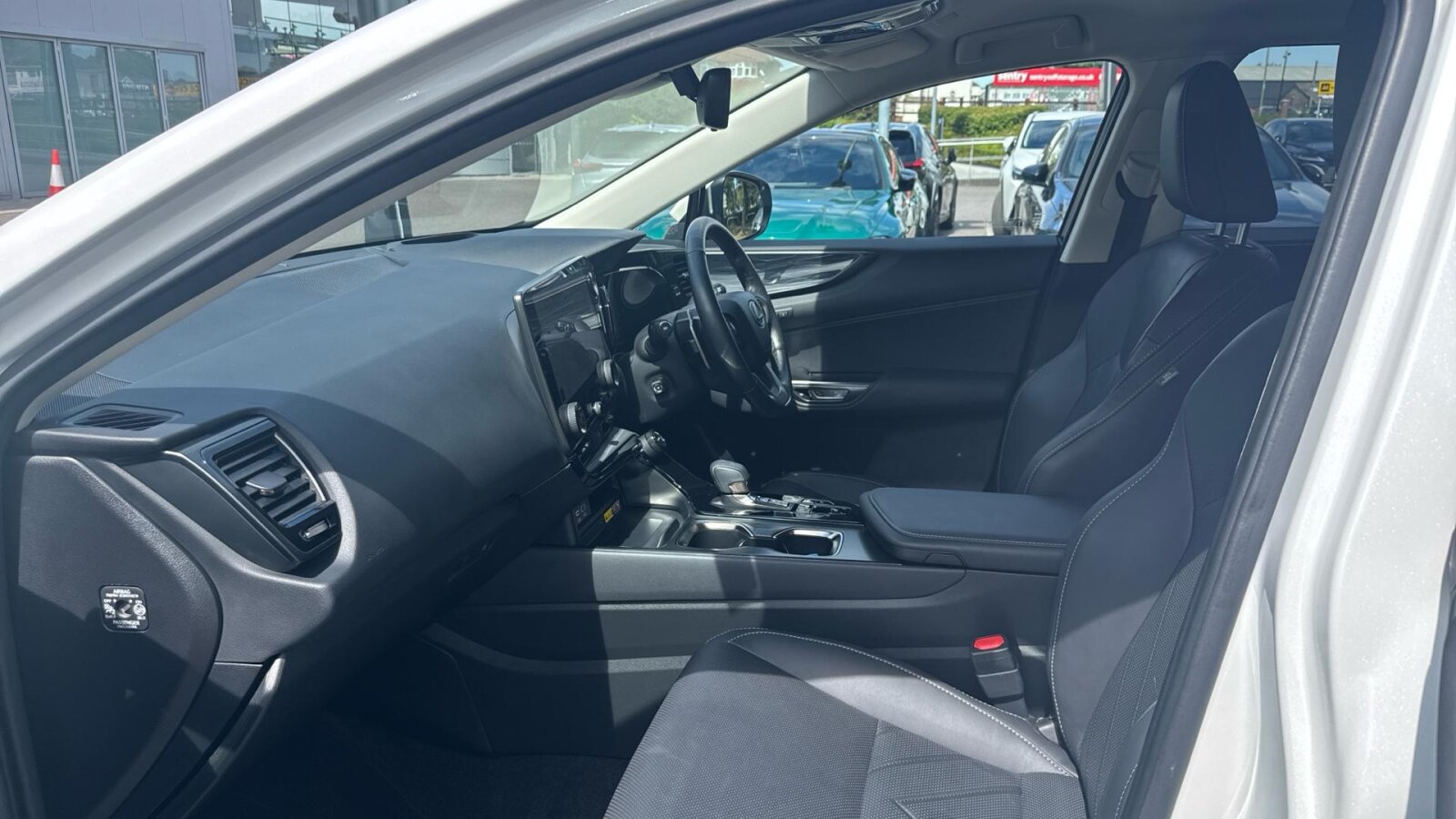 Lexus NX 300h