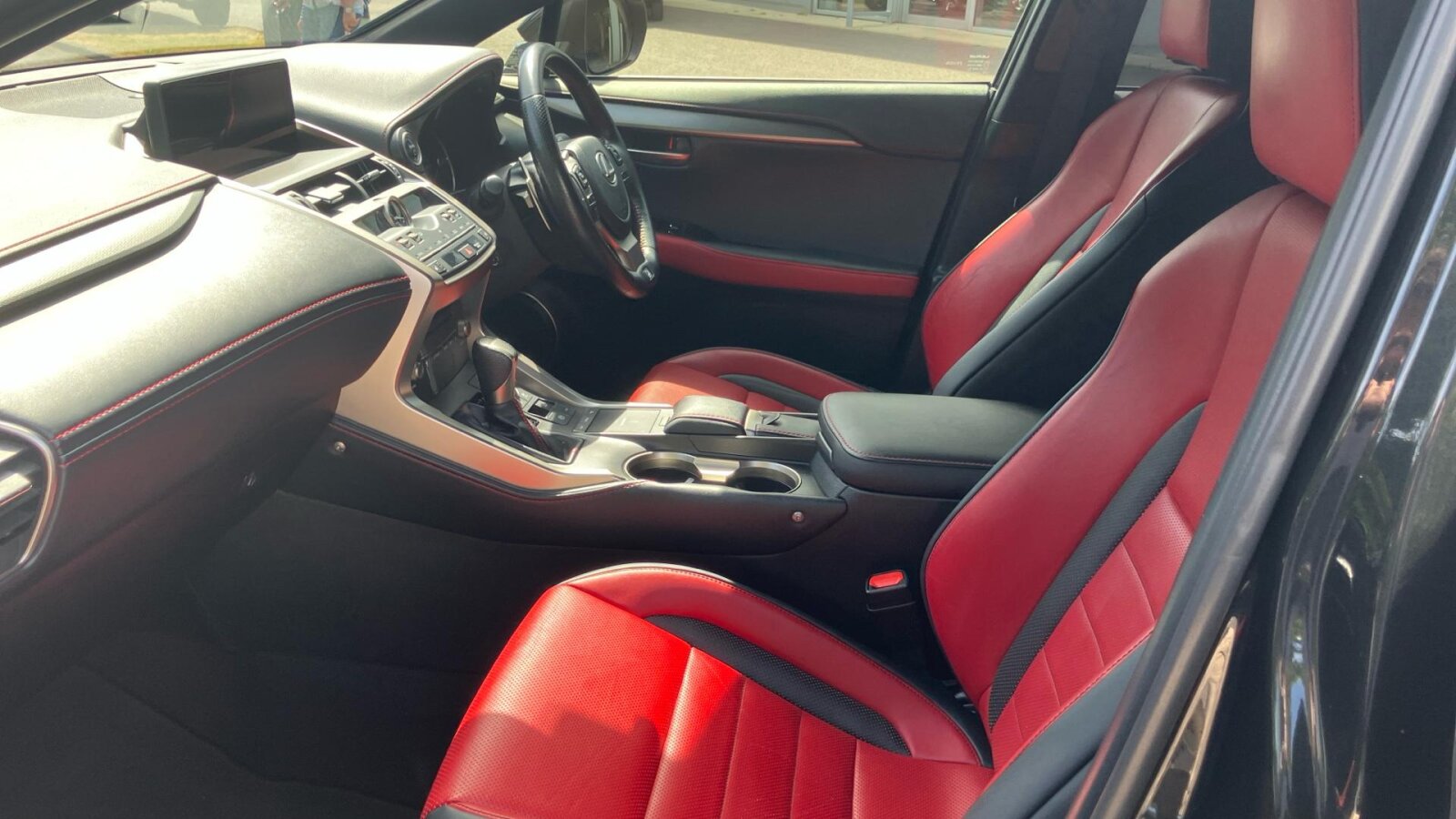 Lexus NX 300h