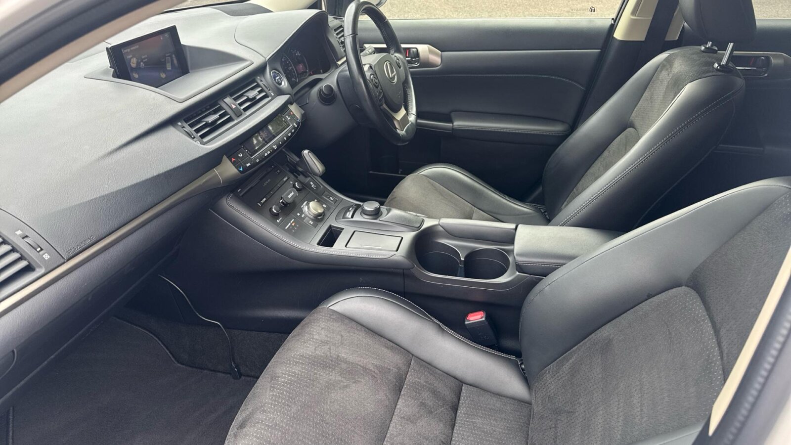 Lexus CT 200h