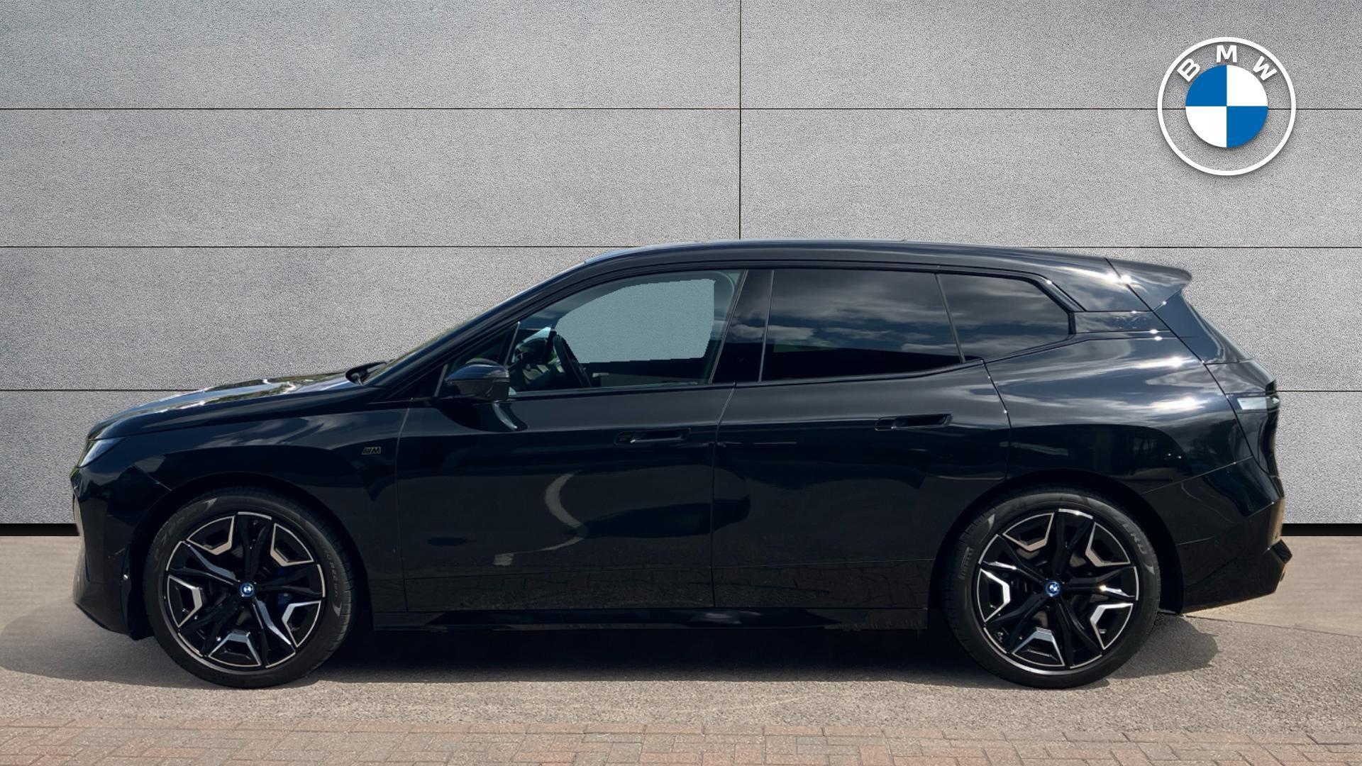 BMW iX