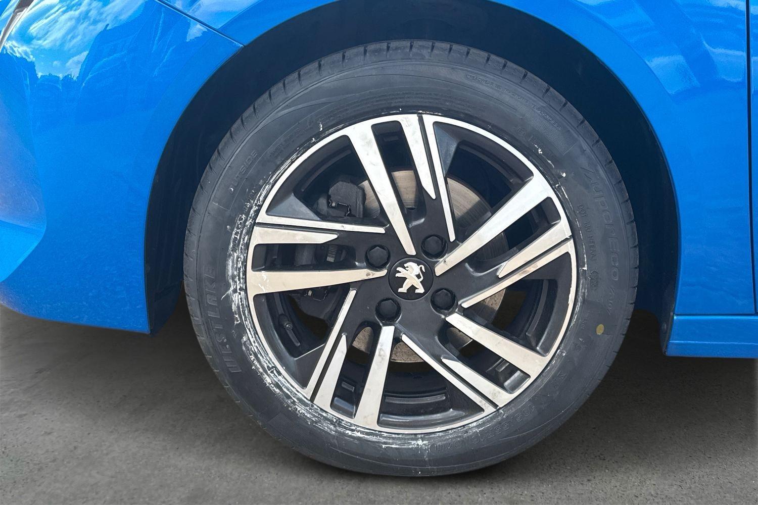 Peugeot 208