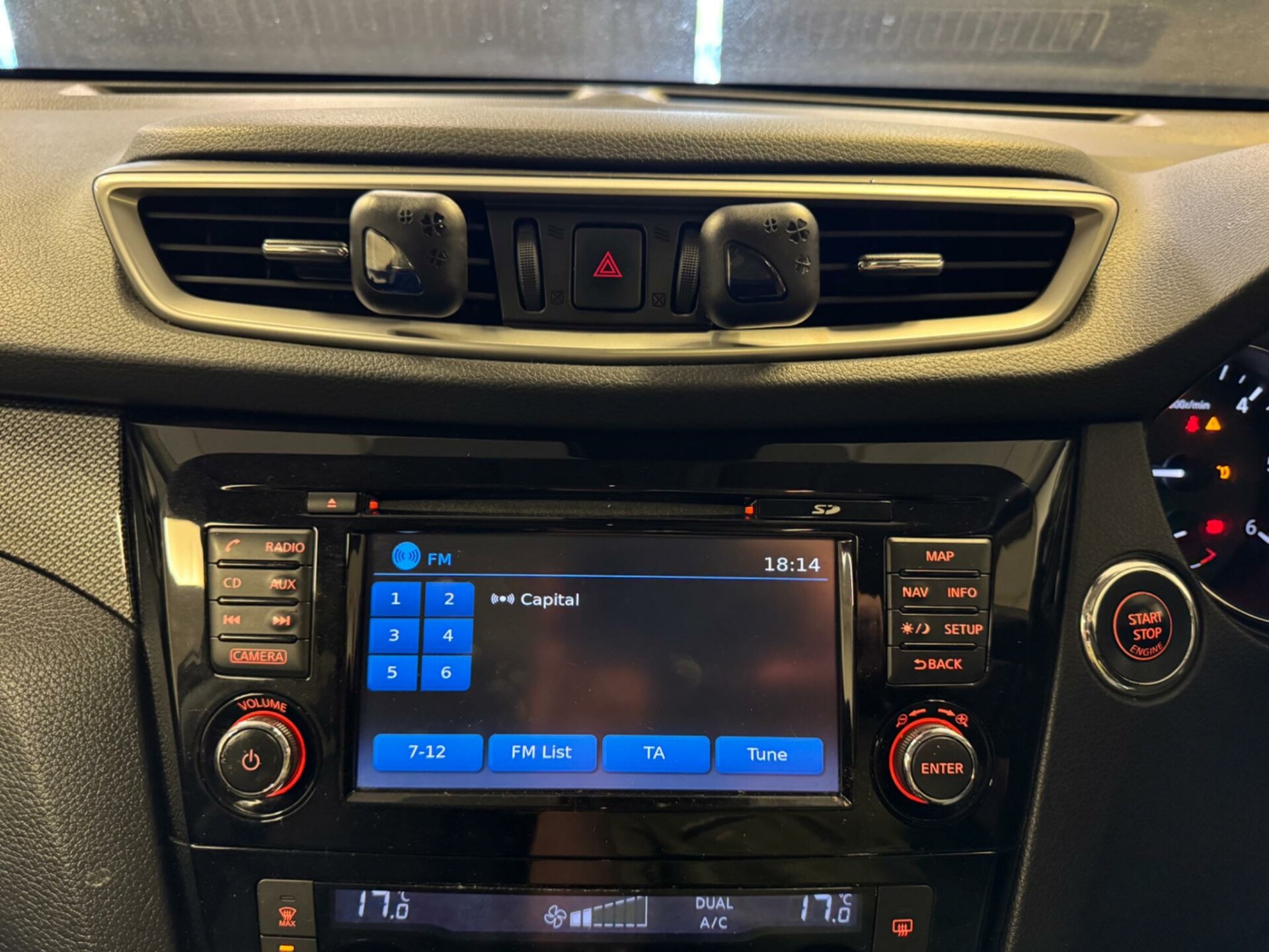 Nissan X Trail