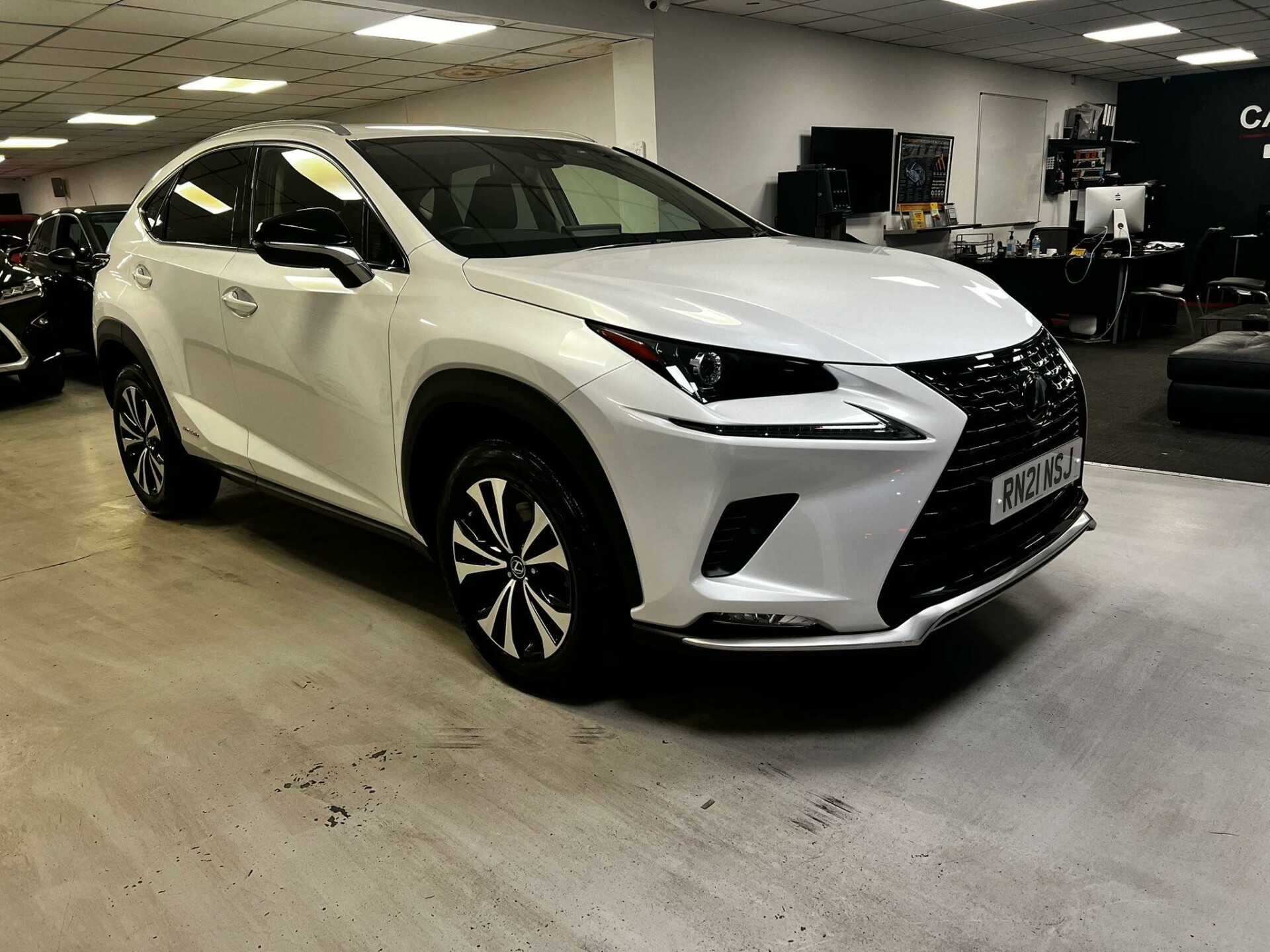 Lexus NX 300h