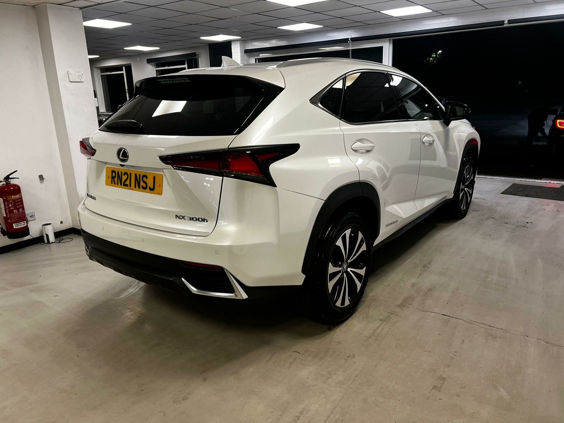 Lexus NX 300h