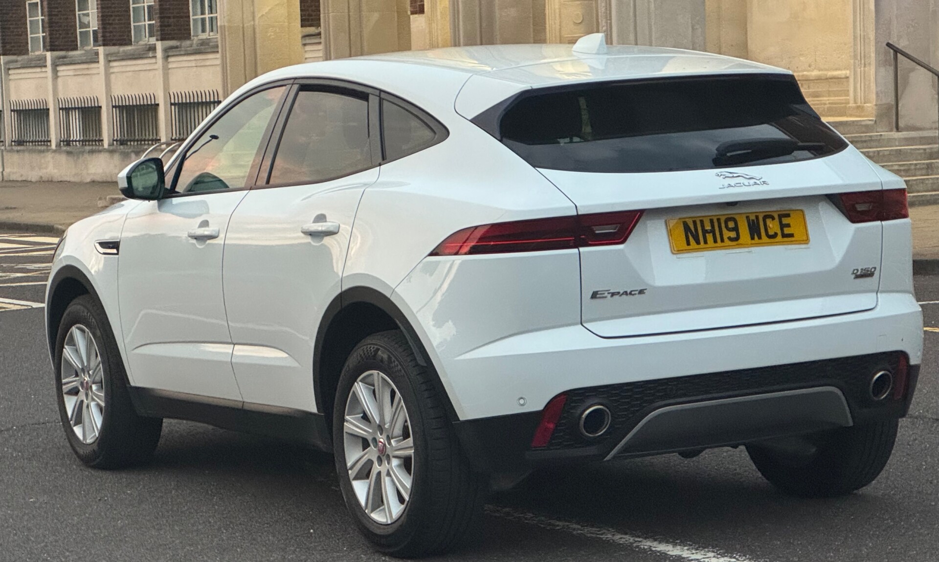Jaguar E Pace