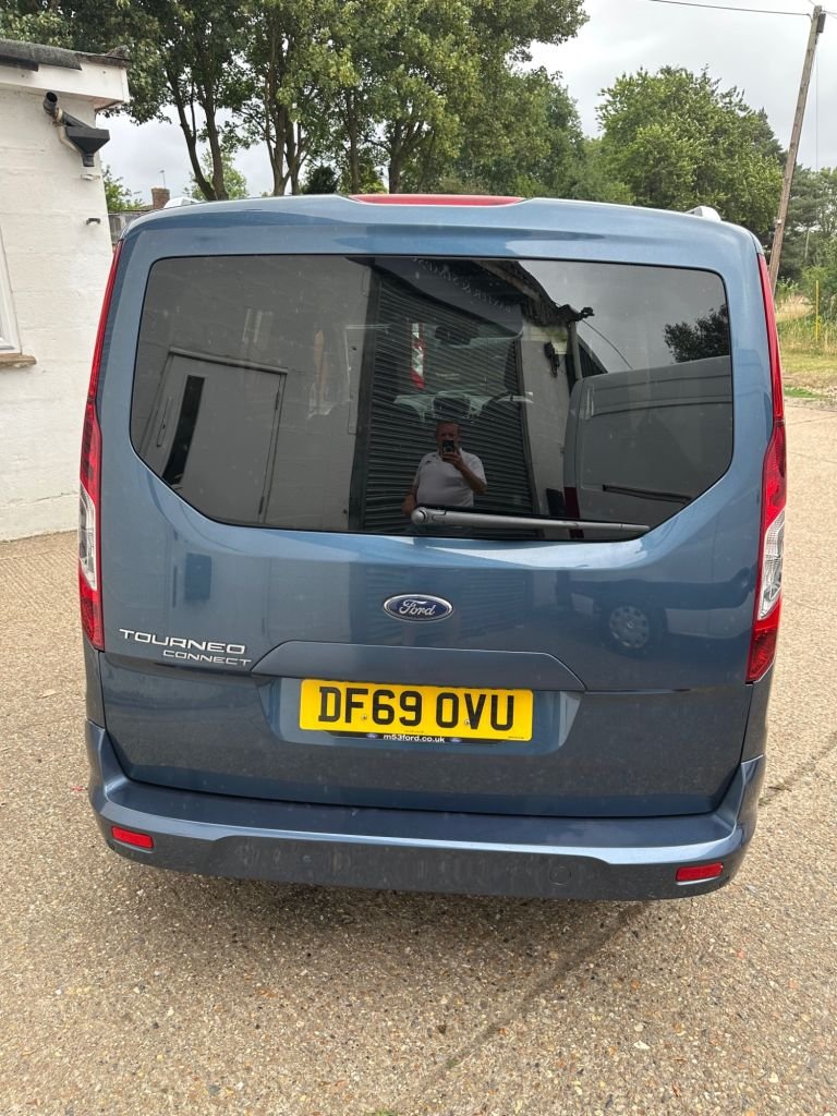 Ford Tourneo