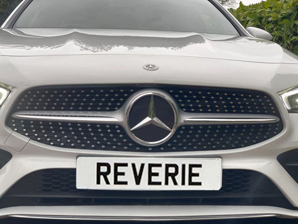 Mercedes Benz CLA