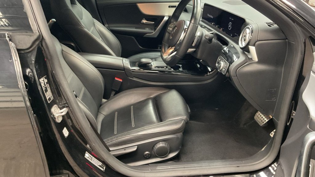 Mercedes Benz CLA