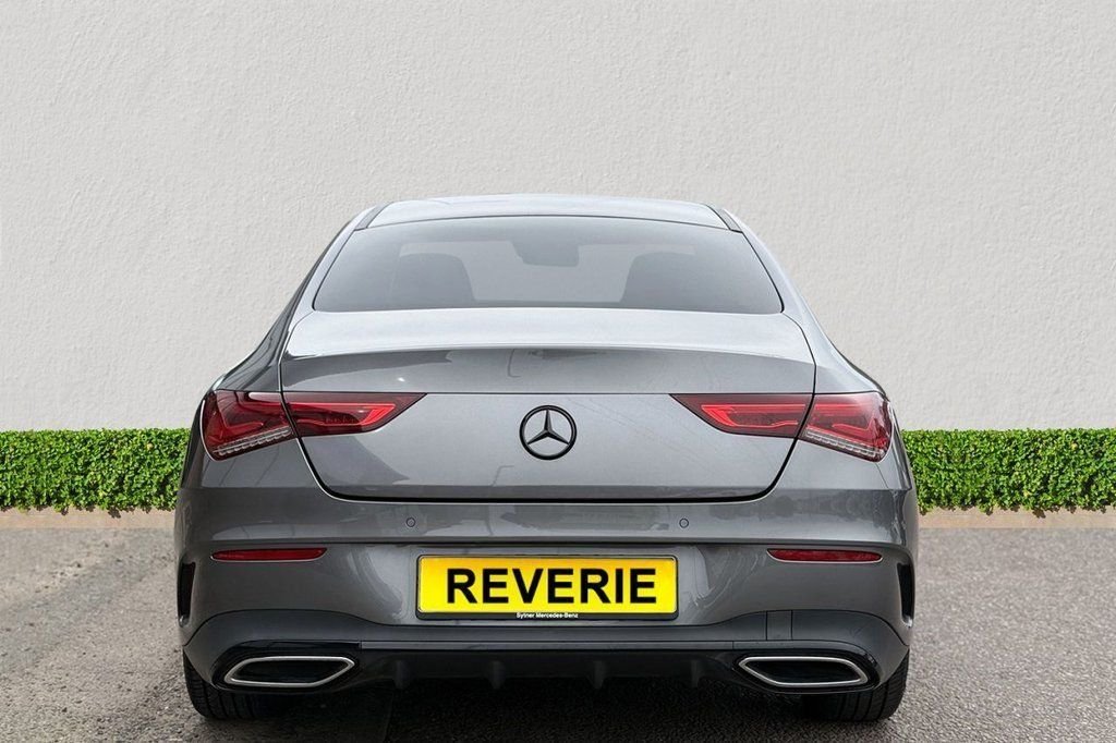 Mercedes Benz CLA