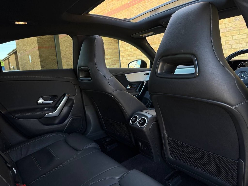 Mercedes Benz CLA